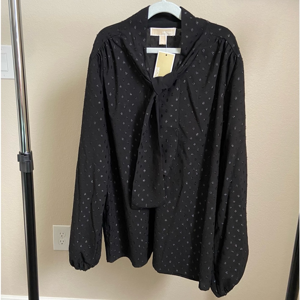 MICHAEL Michael Kors Metallic Thread PussyBow Blouse. Size: Large
